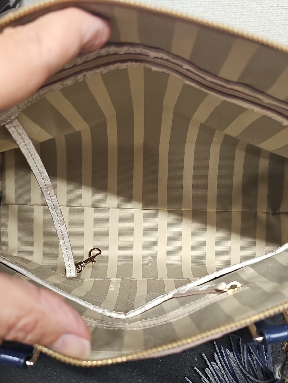 BRAHMIN SIDNEY SATCHEL AND MATCHING WALLET BFPM-05-140 - Picture 7 of 12